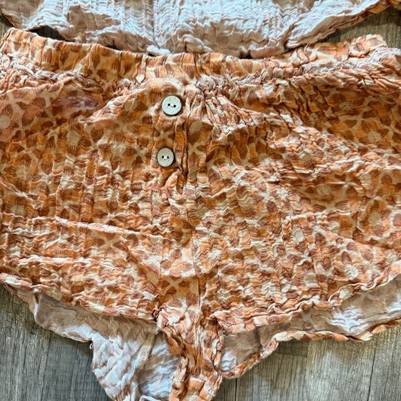 Free People Care FP Linen Daydreamer Set /
Sand Combo - Picture 9 of 16